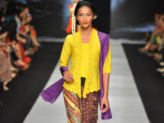 Kebaya Kutubaru