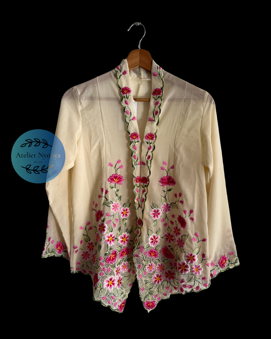 kebaya kerancang cream