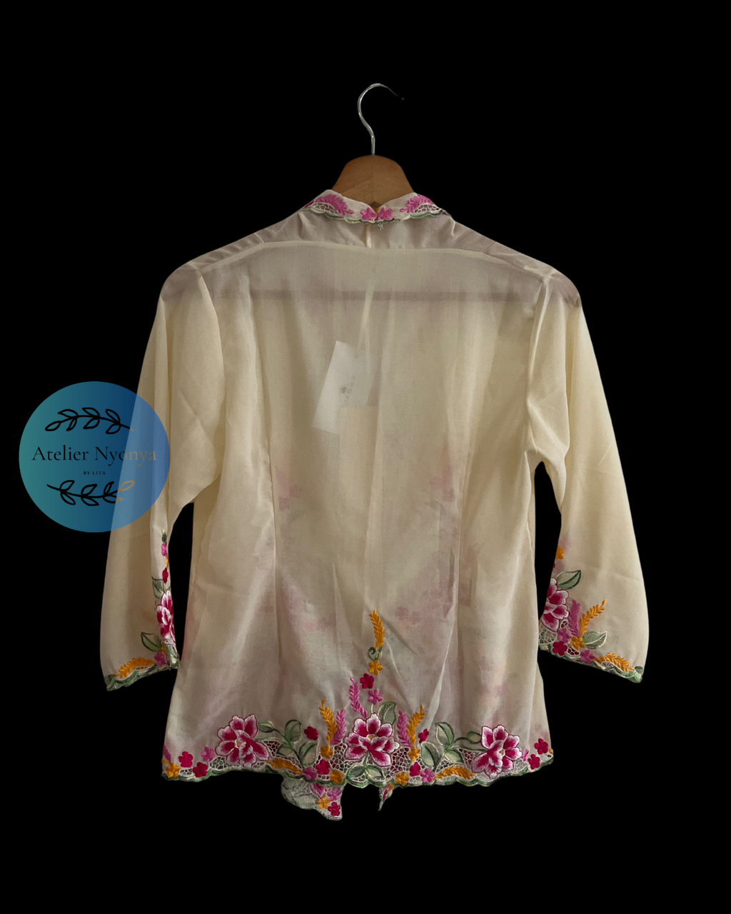 kebaya kerancang cream