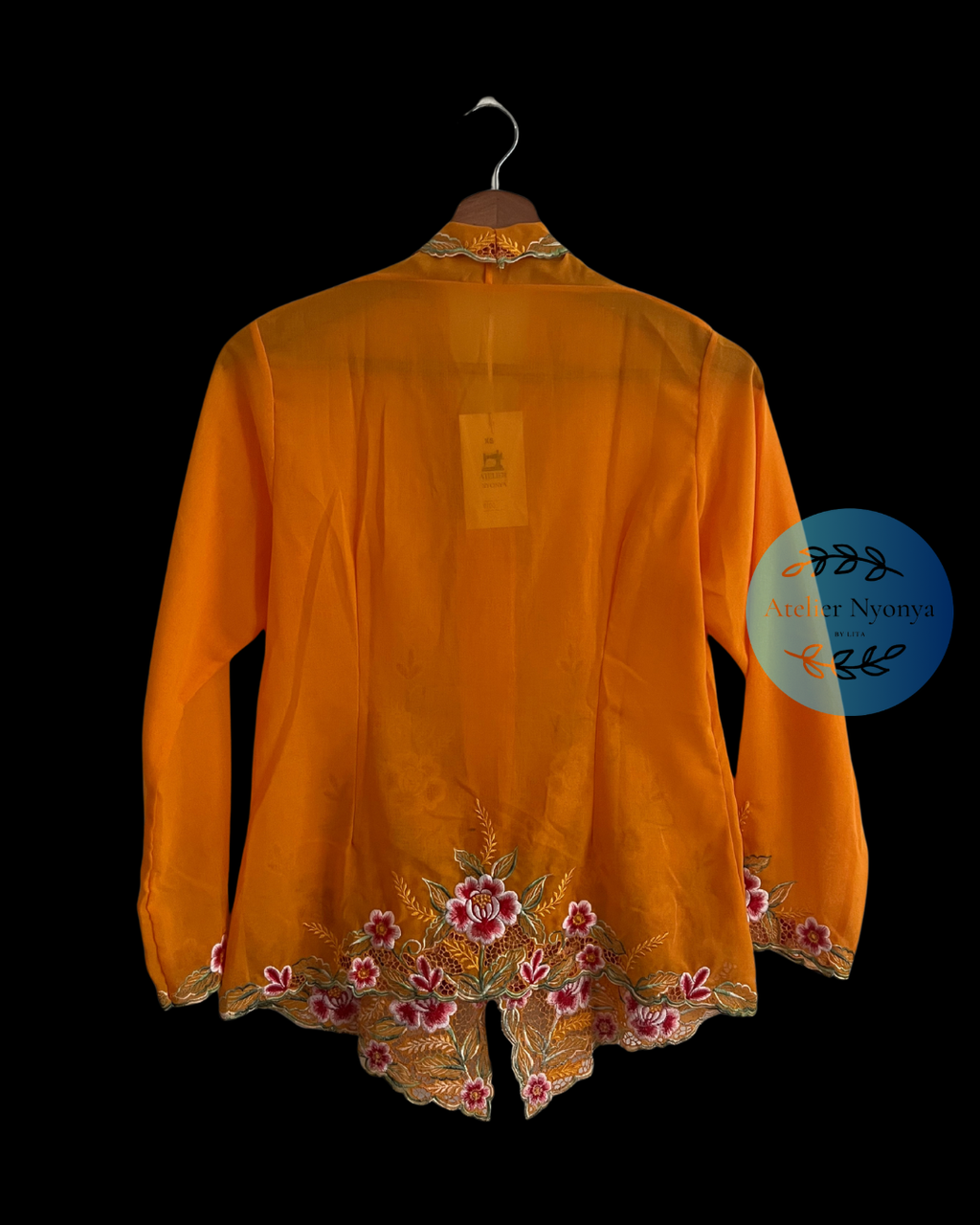 kebaya kerancang orange