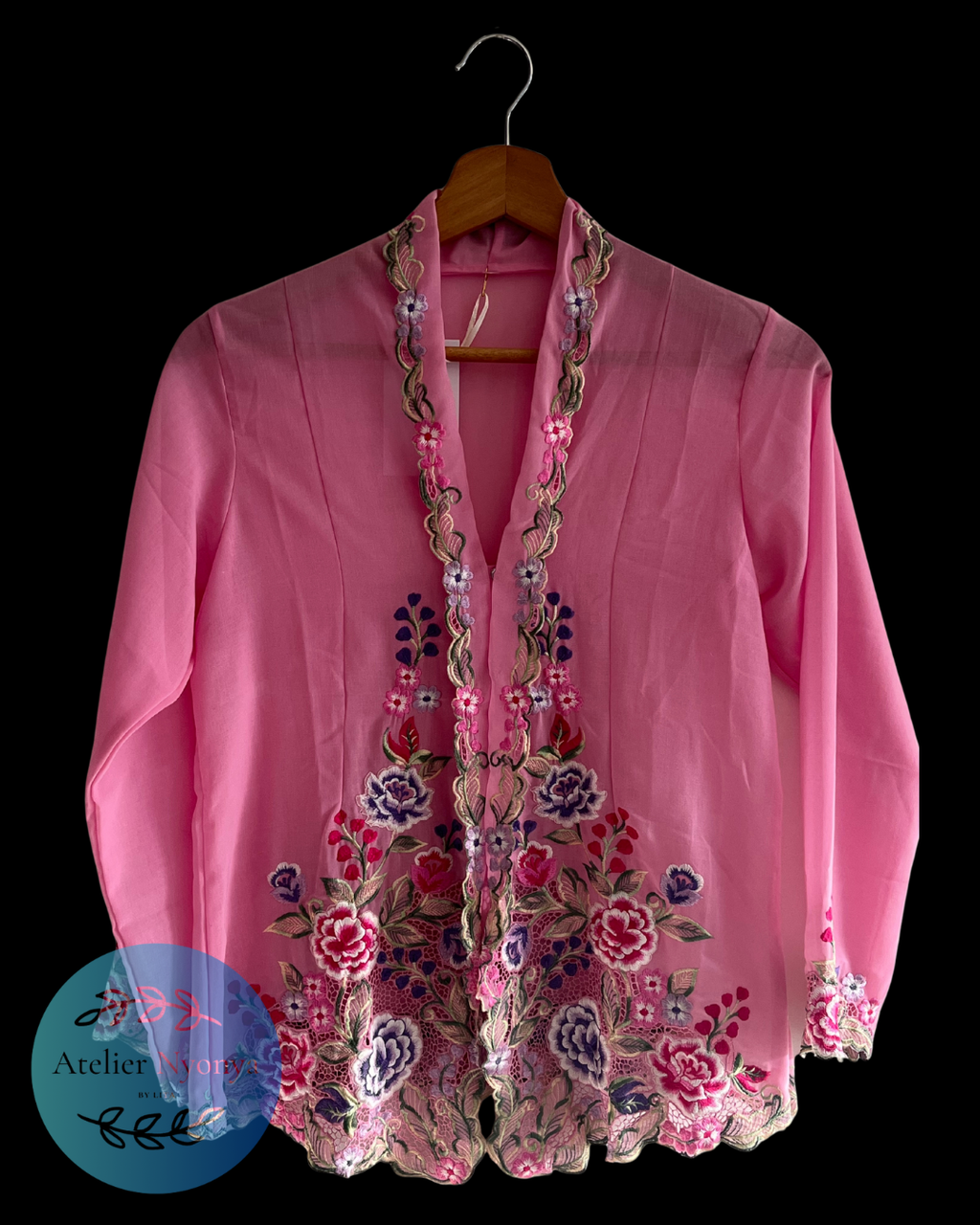 Pink kebaya kerancang with floral embroidery 